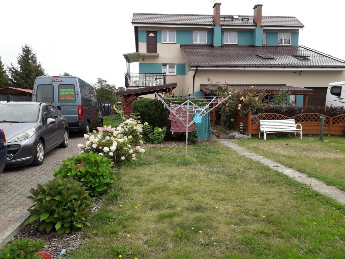 Pokoje Goscinne Dw Antom Dzwirzyno Exterior photo